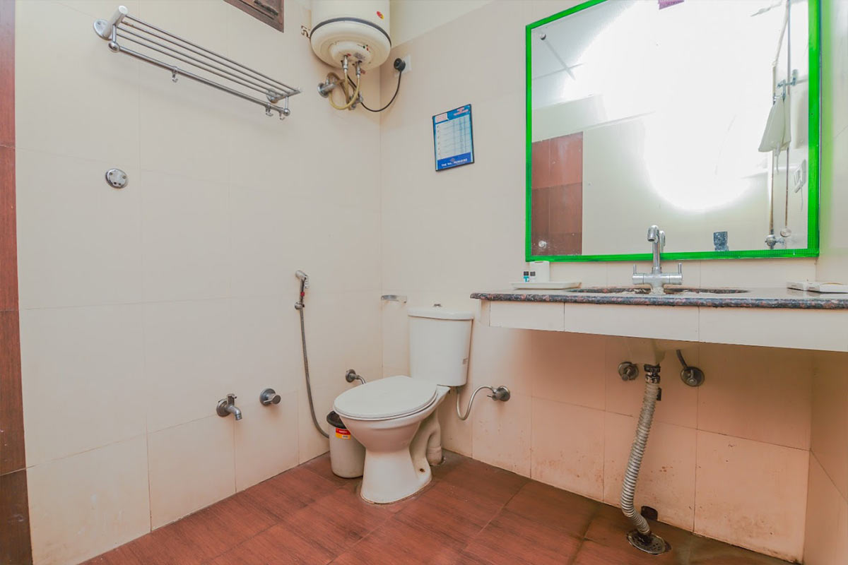 Super Deluxe Lake View Room - The Tal Paradise Bhimtal